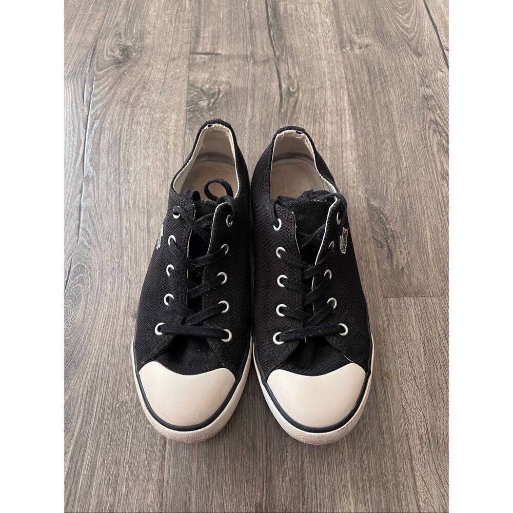 Lacoste Women’s Low-Top Sneaker size 8
